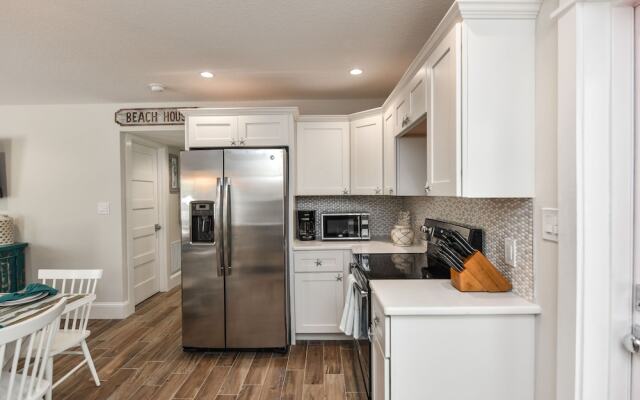 Beach Club Breeze by SKLRP