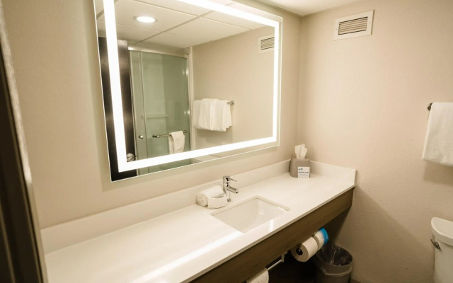 Holiday Inn Express & Suites Knoxville-North-I-75 Exit 112 by IHG