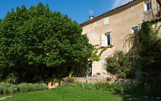 La Grande Maison De Nans