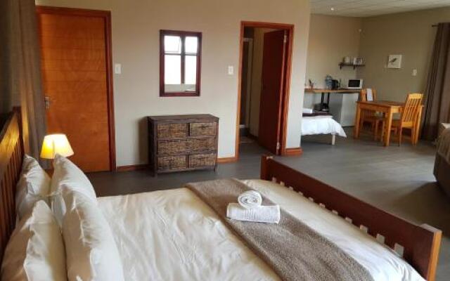 Stay@67 Apartments - Dullstroom