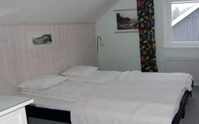 B & B Sandhem, Solhästen