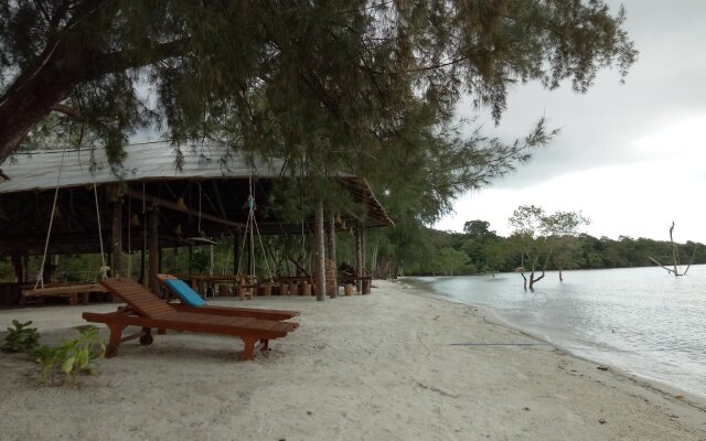 Koh Rong Love Resort - Hostel