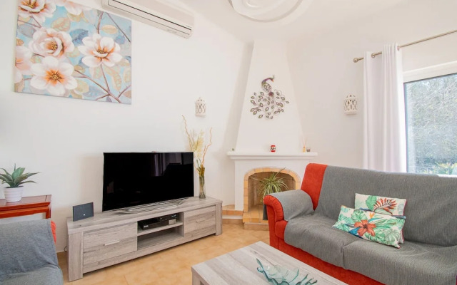 99 ADM Casa Mendes Fabulous Townhouse With Share