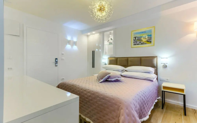 Irini Luxury Rooms