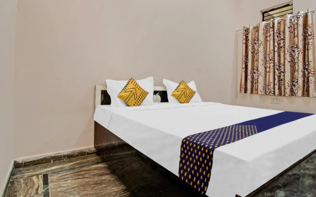SPOT ON 80638 Hotel Radhe