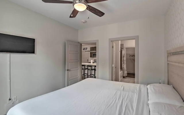 Modern Nashville Condo: 7 Mi to Downtown!
