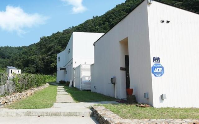 Gureumdo Baramdo Shieoganeun Pension