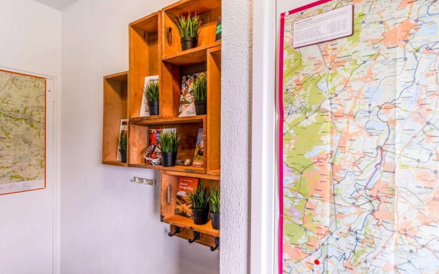 Lavish Holiday Home in Spaubeek with Turkish Steambath