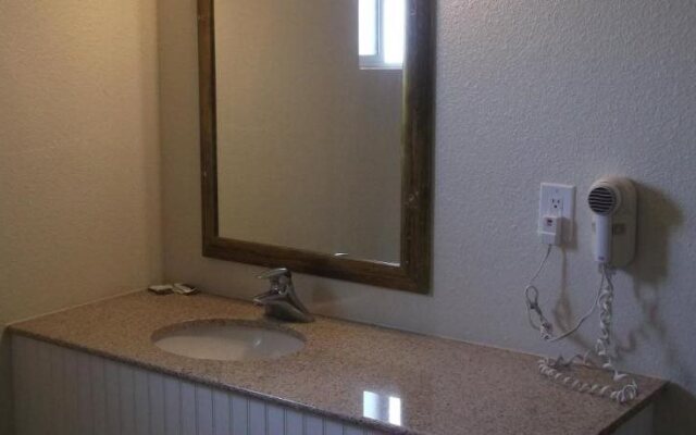 Travel Inn and Suites