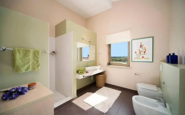 Sunny Summer House 4*