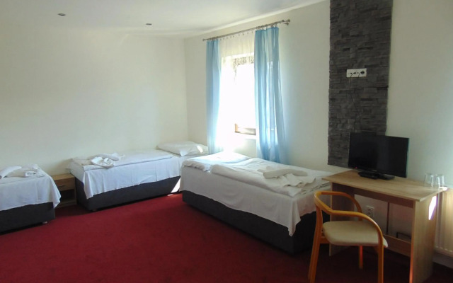 Hotel Isora
