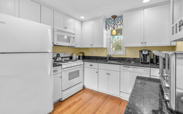 The Endless Summer Hideaway