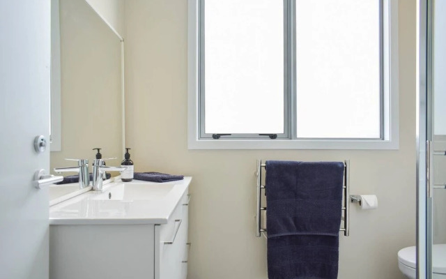 Perfect Ponsonby 2 Bedroom Loft Style Apartment With Parking