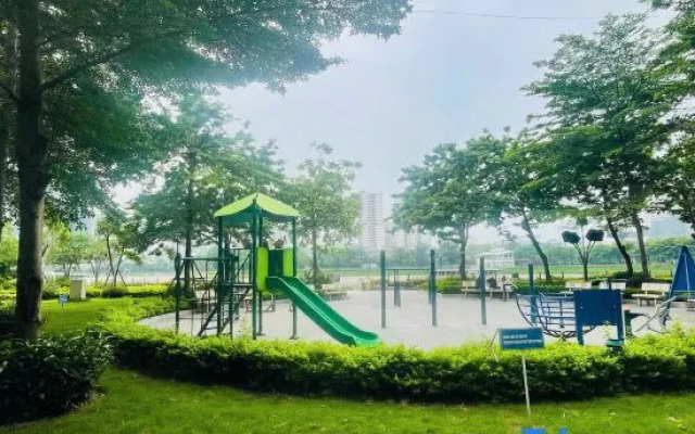 Lisa House - Vinhomes D'Capitale