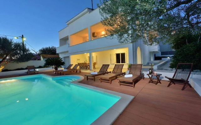 Villa Nodi