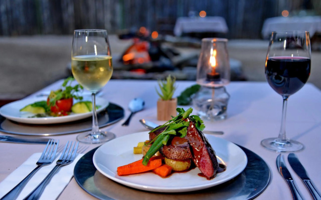 Black Rhino Game Lodge