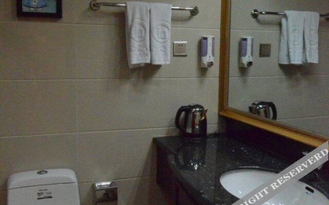 Jinqiao Business Hotel （North Gate）