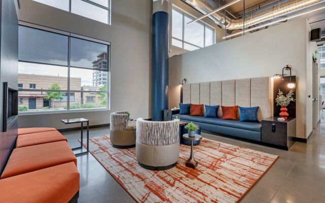 Vīb Hotel by Best Western Denver RiNo