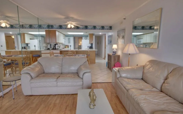 Plaza 712 - 2 Br Condo