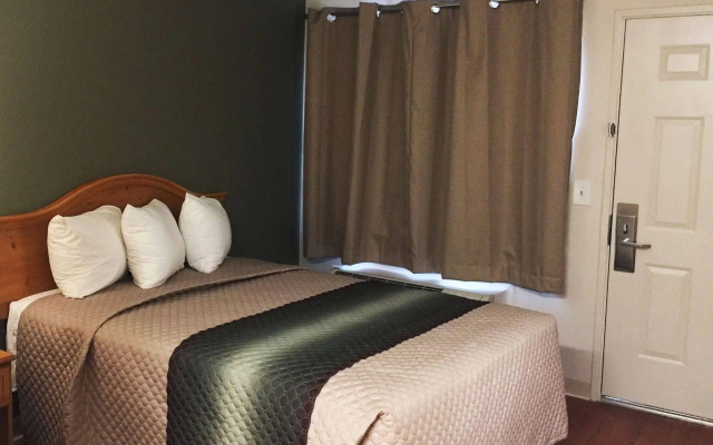 Studio 51 Extended Stay Hotel
