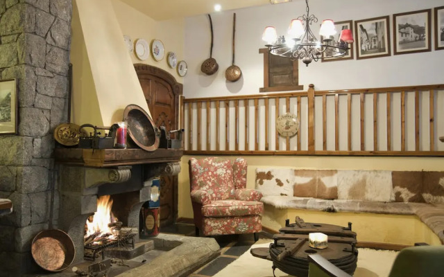 Hotel Y Apartamentos San Marsial