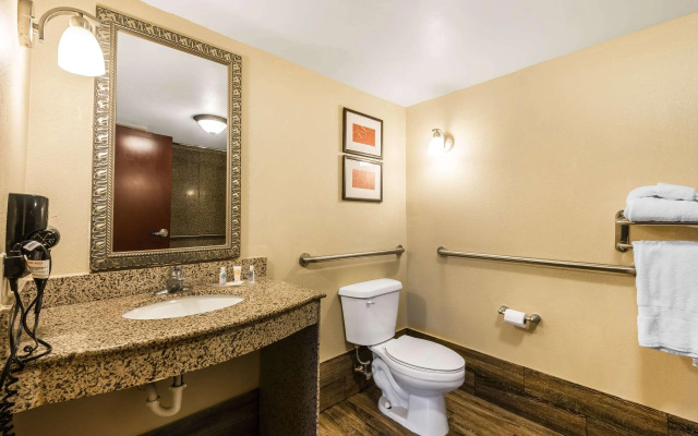 Comfort Suites near MCAS Beaufort