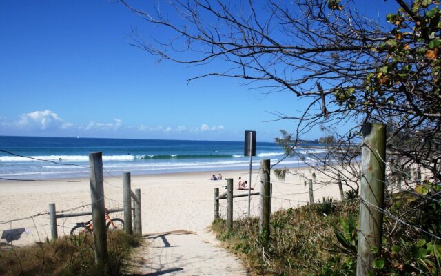 Alex Beach Cabins
