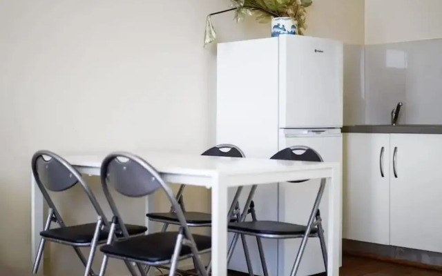 Chadstone Holiday W2 Villa