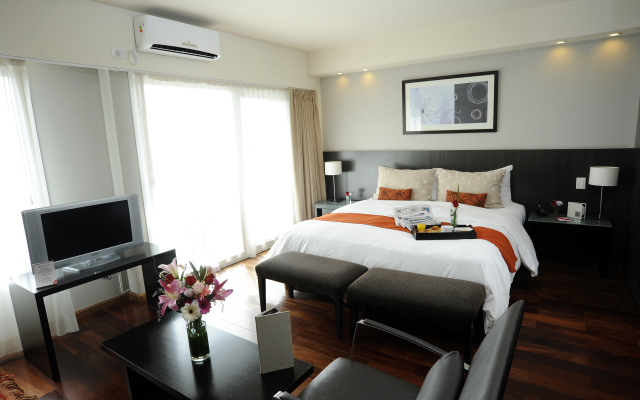 Urban Suites Recoleta Boutique Hotel