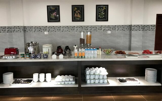 Long Bao Chau Hotel