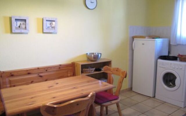 LOriÂ©e du Bois (HUT100)