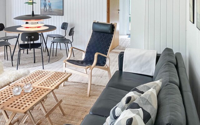 Cozy Holiday Home in Grenaa near Beach