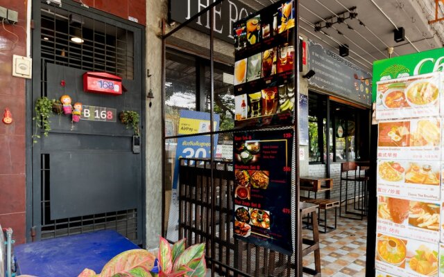 B168 Bed And More Hostel