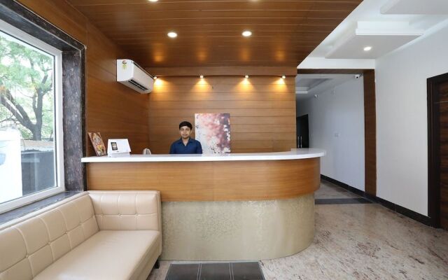 Hotel Sky Bridge by OYO Rooms