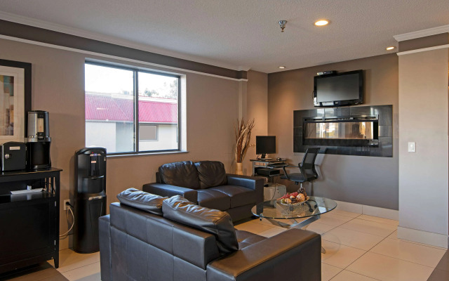 Super 8 by Wyndham Kamloops On The Hill