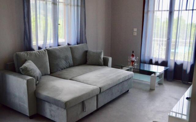 Sea Breeze Apartments - n.1 with private pool