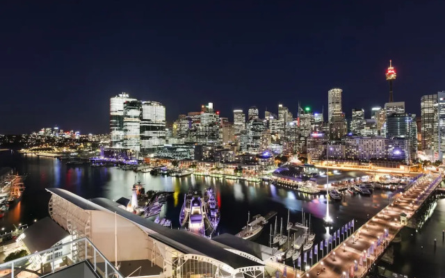 Darling Harbour Views
