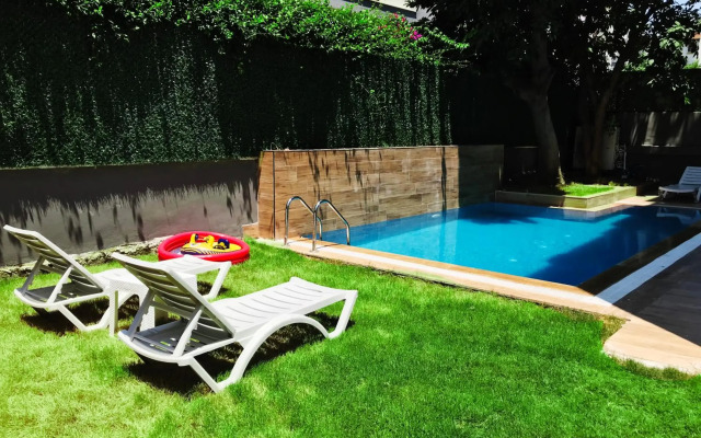 Meyde Boutique & Suites