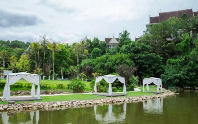 River & Holiday Hotel