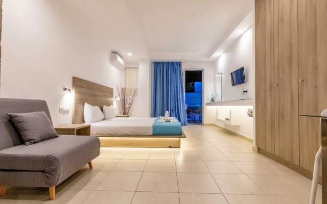 Stay Helios - Aparts & Pool Suites