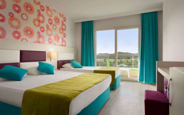 Ramada Resort by Wyndham Side