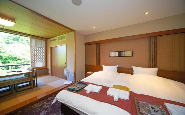 Hakone Nanase