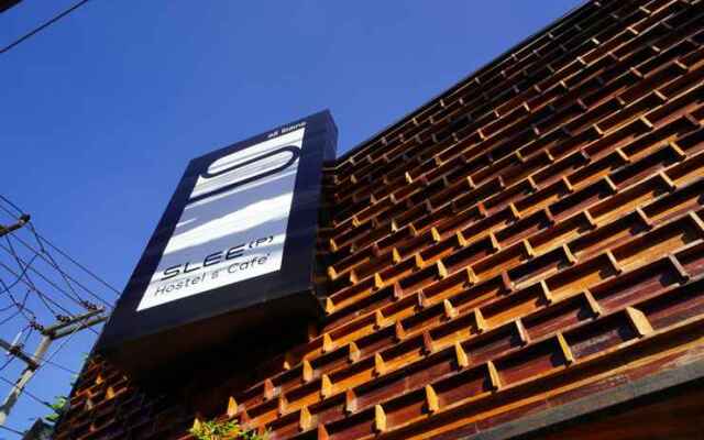 Slee Hostel Chiangmai - Adults Only