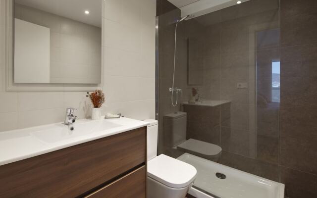 Palacio Miramar Apartment by FeelFree Rentals