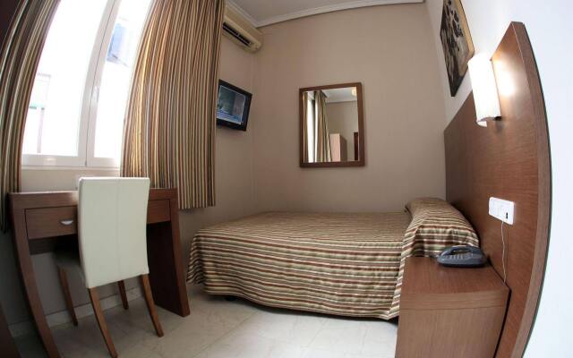 Hostal Atocha Almudena Martin