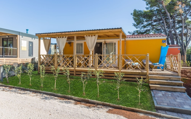 Camping Adria Mobile Homes Lanterna