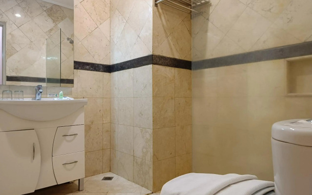 Royal Hotel and Villa Trawas