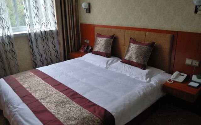 Fuyuan Baihe Holiday Hotel
