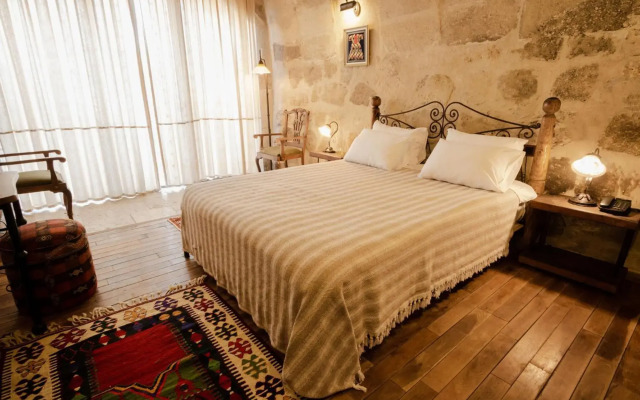 Sultan Cave Suites