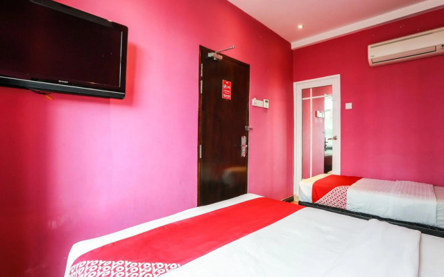 OYO 90894 Hotel Smc I-city
